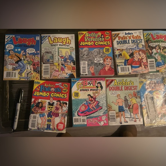 Set of 18 Vintage Betty & Veronica and Archie & Jughead Comic Books - Mint - Picture 6 of 6